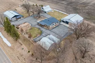 90917 240th St, Austin, MN 55912 - Photo 2