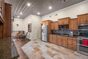 90917 240th St, Austin, MN 55912 - Photo 8