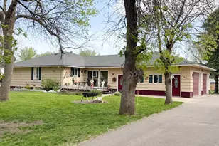810 8th Ave, Worthington, MN 56187 - Photo 6