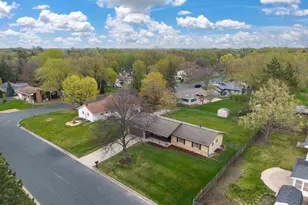 3009 W 100th St, Bloomington, MN 55431 - Photo 2