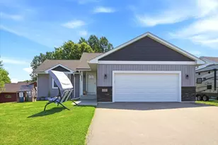 340 Bluebill St, Baldwin, WI 54002 - Photo 2