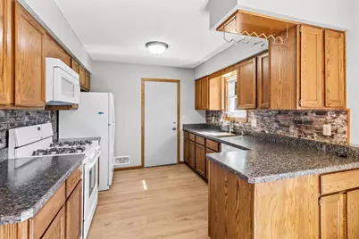 1722 Nokia Way, Eagan, MN 55122 - Photo 14