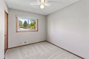 1722 Nokia Way, Eagan, MN 55122 - Photo 18