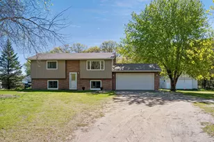 24761 140th St NW, Zimmerman, MN 55398 - Photo 2
