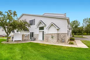 6856 Meadow Grass Ln S, Cottage Grove, MN 55016 - Photo 2