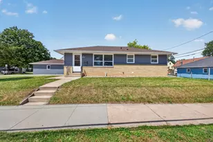 1317 11th Ave SE, Rochester, MN 55904 - Photo 1