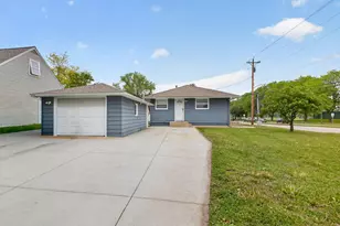 1317 11th Ave SE, Rochester, MN 55904 - Photo 32