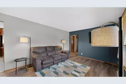 1317 11th Avenue SE, Rochester, MN 55904 - Photo 2