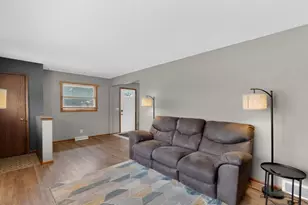 1317 11th Ave SE, Rochester, MN 55904 - Photo 6