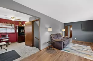1317 11th Ave SE, Rochester, MN 55904 - Photo 4