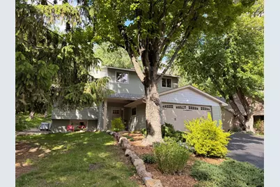 850 Winthrop Street S, Saint Paul, MN 55119 - Photo 2