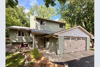 850 Winthrop Street S, Saint Paul, MN 55119 - Photo 1