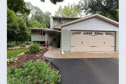 850 Winthrop Street S, Saint Paul, MN 55119 - Photo 2