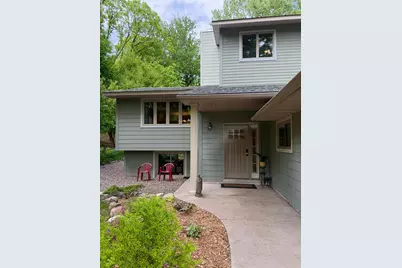 850 Winthrop Street S, Saint Paul, MN 55119 - Photo 4