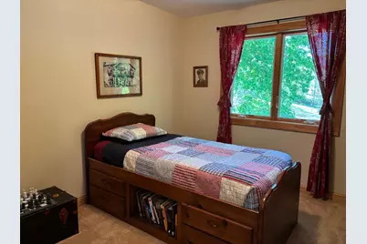 850 Winthrop Street S, Saint Paul, MN 55119 - Photo 18