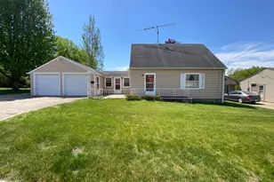 2021 Tower Rd, Albert Lea, MN 56007 - Photo 2