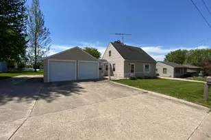 2021 Tower Rd, Albert Lea, MN 56007 - Photo 1