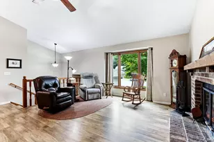 3635 Blue Jay Ct, Eagan, MN 55123 - Photo 8