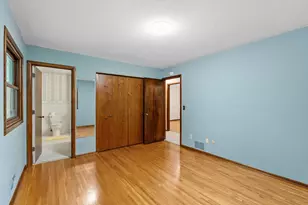 868 Cobb Rd, Shoreview, MN 55126 - Photo 10