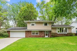 868 Cobb Rd, Shoreview, MN 55126 - Photo 1