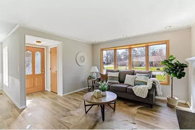 501 Drillane Road, Hopkins, MN 55305 - Photo 4