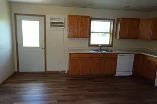 609 Washington St, Almena, WI 54805 - Photo 10