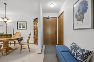 35 Nathan Ln N, Plymouth, MN 55441 - Photo 4