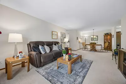 35 Nathan Lane N #303, Plymouth, MN 55441 - Photo 2