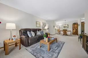 35 Nathan Ln N, Plymouth, MN 55441 - Photo 2