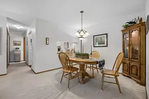 35 Nathan Ln N, Plymouth, MN 55441 - Photo 10