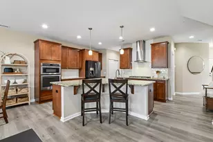 708 Rockburn Rd, Chanhassen, MN 55317 - Photo 8