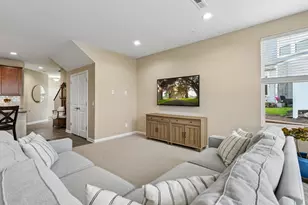 708 Rockburn Rd, Chanhassen, MN 55317 - Photo 6