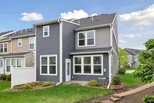 708 Rockburn Rd, Chanhassen, MN 55317 - Photo 32