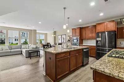 708 Rockburn Road, Chanhassen, MN 55317 - Photo 10