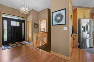 8156 9th St Pl N, Oakdale, MN 55128 - Photo 8