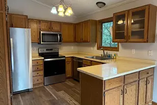 765 Adams Ave SW, Bemidji, MN 56601 - Photo 6