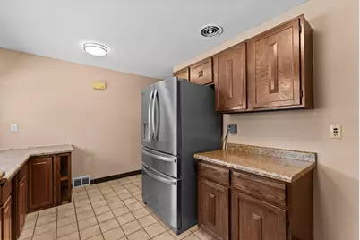 1739 Hampshire Avenue, Saint Paul, MN 55116 - Photo 10