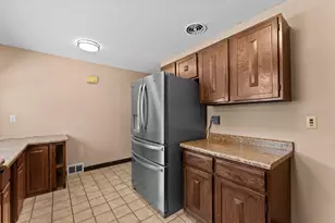 1739 Hampshire Ave, Saint Paul, MN 55116 - Photo 10