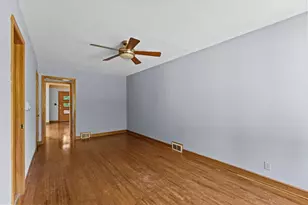 1739 Hampshire Ave, Saint Paul, MN 55116 - Photo 18
