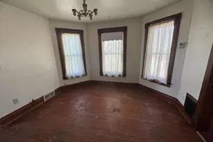 303 E Academy St, Owatonna, MN 55060 - Photo 8