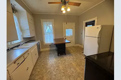 303 E Academy Street, Owatonna, MN 55060 - Photo 10