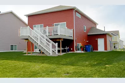 1045 46th Avenue S, Moorhead, MN 56560 - Photo 4