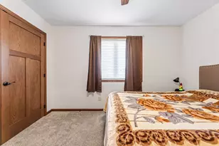 809 24th Ave NW, Austin, MN 55912 - Photo 8
