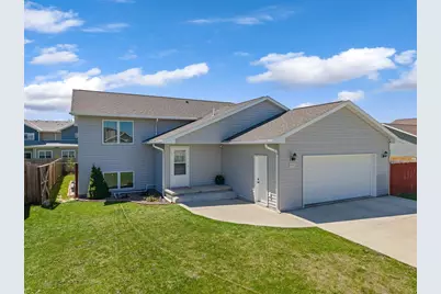 809 24th Avenue NW, Austin, MN 55912 - Photo 1