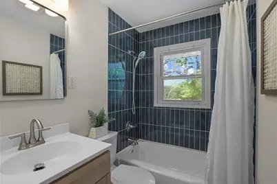 3349 49th Avenue N, Brooklyn Center, MN 55429 - Photo 6