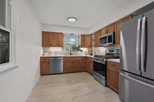 3349 49th Ave N, Brooklyn Center, MN 55429 - Photo 2