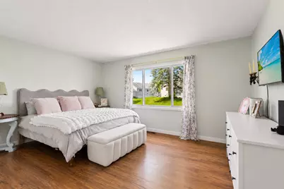 7440 Landau Curve, Bloomington, MN 55438 - Photo 12