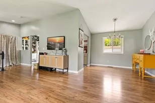 7440 Landau Curv, Bloomington, MN 55438 - Photo 10