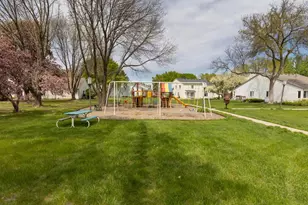 7440 Landau Curv, Bloomington, MN 55438 - Photo 22