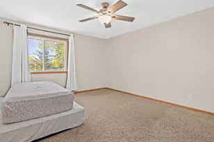 17980 Cobblestone Way, Eden Prairie, MN 55347 - Photo 18